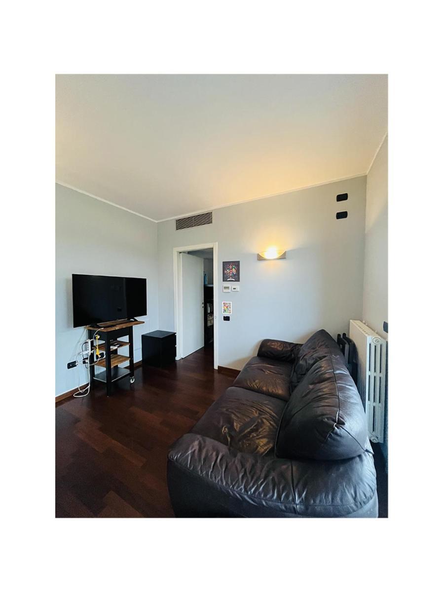 Appartement A Casa Di Luca à Milan Extérieur photo