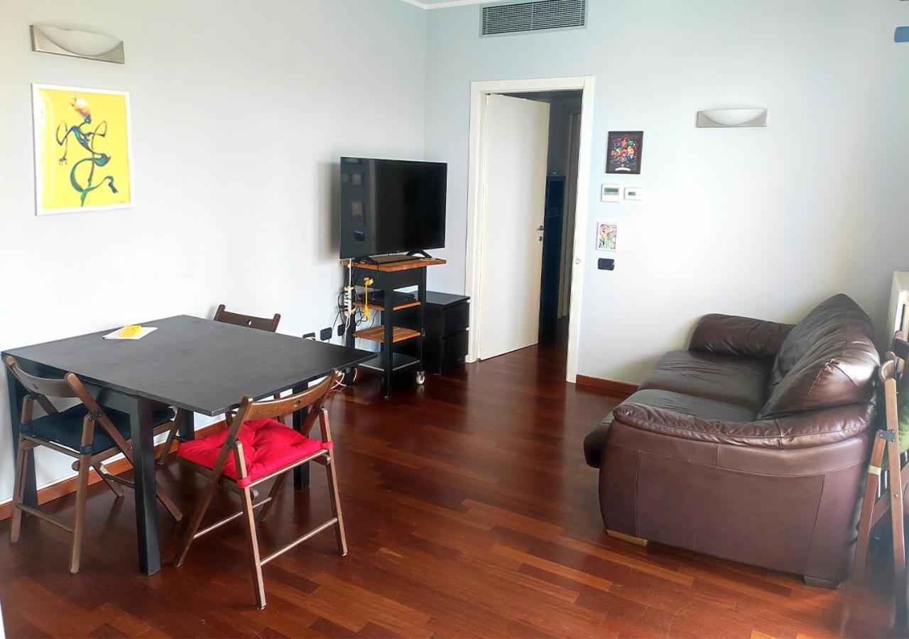 Appartement A Casa Di Luca à Milan Extérieur photo